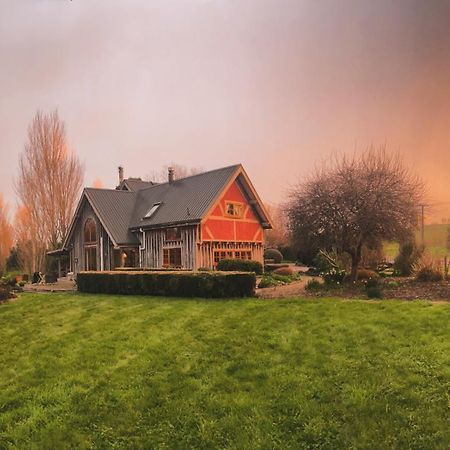Streamside Country Manor Bed & Breakfast Walton Exterior photo